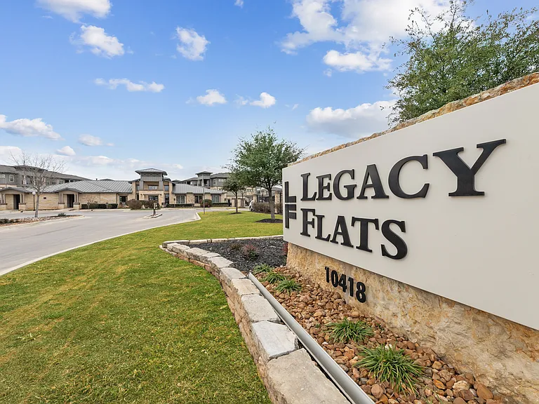 Legacy Flats — Photo 54