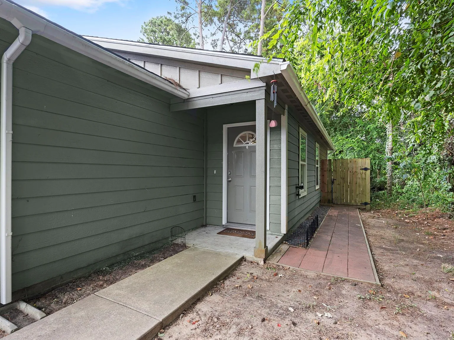 2 bed, 1.0 bath, 1011 sqft, $1,400 — Photo 4