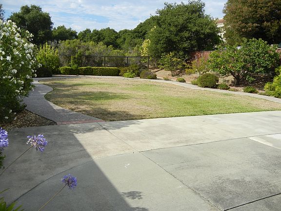 3rd image of 6014 Mount Olympus Dr