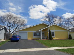 5225 Cinema Dr W, Hanover Park, IL 60133