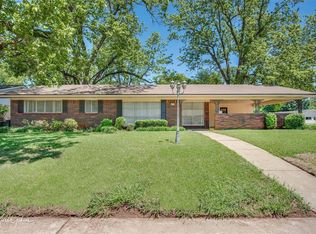 1811 Shady Grove Dr, Bossier City, LA 71112