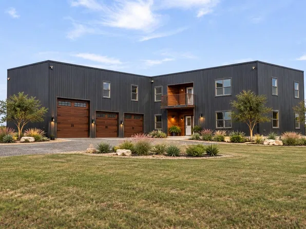 594 Rolling Ridge Rd, Lockhart, TX 78644