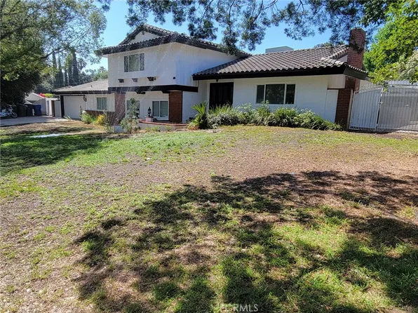 2350 Shadow Hill Dr, Riverside, CA 92506