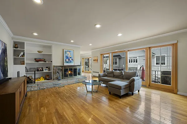 Sold by Revived Residential | media 7