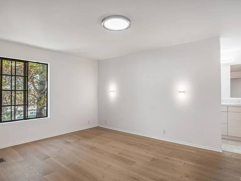 8880 Villa La Jolla Dr — Photo 8