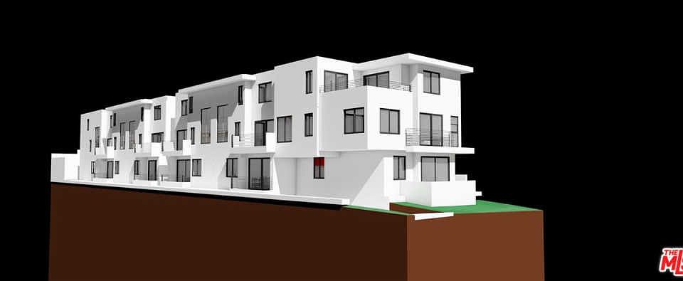 1st image of 2240 N Beachwood Dr