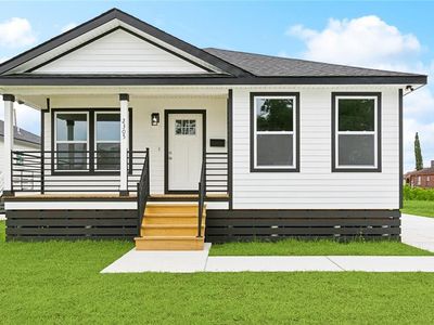 2305 Weyer St, Gretna, LA, 70053