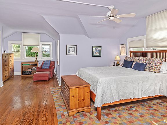 5th image of 1606 Lake Ave