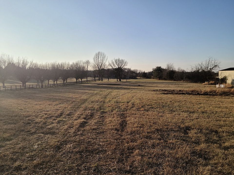2nd image of 5730 Johnson Rd
