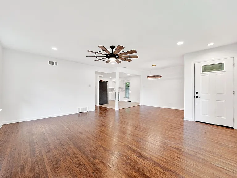 2632 Materhorn Dr — Photo 12