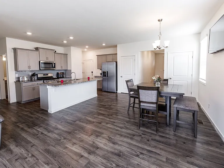 10213 Castor Dr — Photo 26