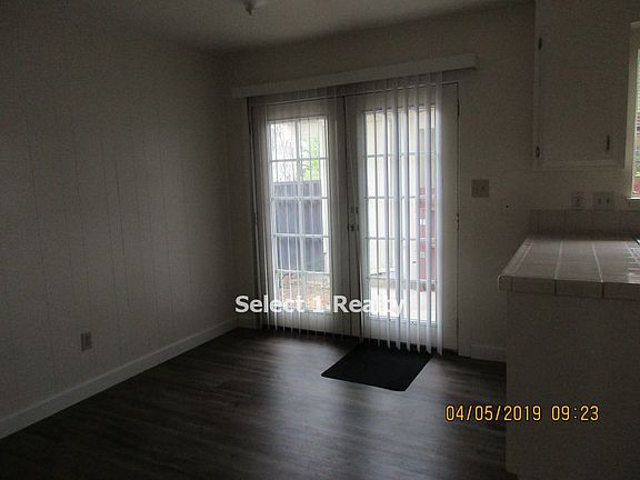 5th image of 908B Minaker Dr
