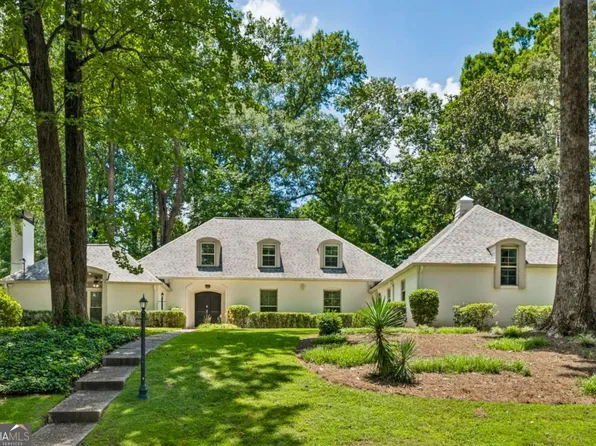 2211 Hill Park Ct, Decatur, GA 30033