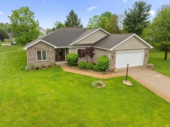 32840 Morning Dove Ct, New Carlisle, IN 46552