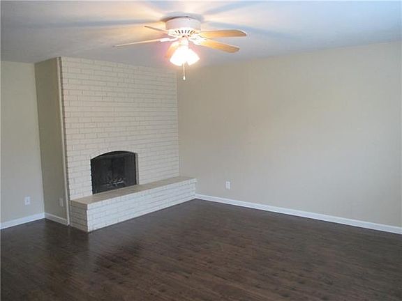 2nd image of 555 Northridge Dr