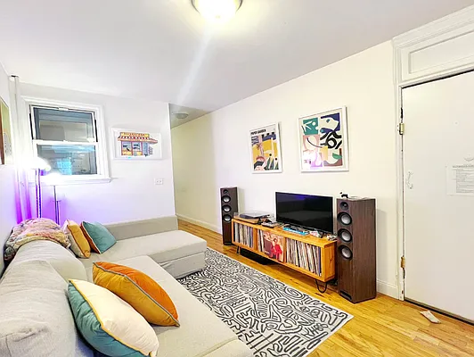 Rented by Corcoran | media 13