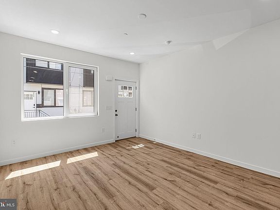 3rd image of 1814 N Marston St