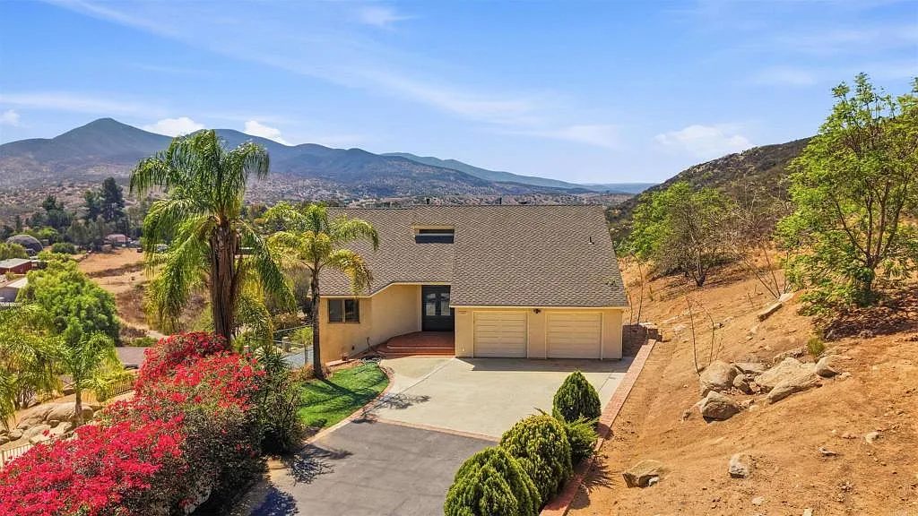 5 bed, 2967 sqft, $5,000 — Photo 3