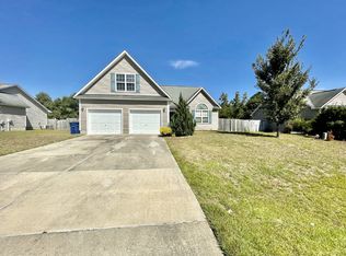 315 Copper Creek Dr, Raeford, NC 28376