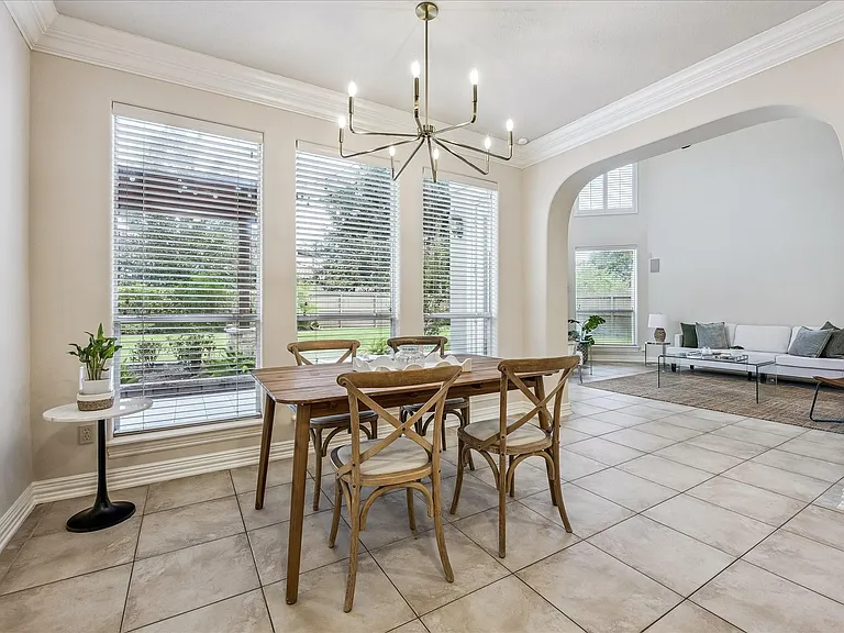 2210 Bywater Dr — Photo 15