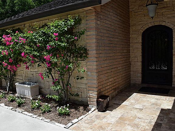 3rd image of 10311 Sagelink Cir