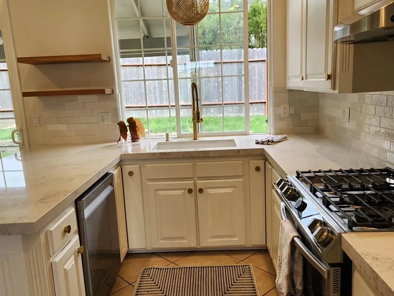 2272 Briarwood Cir — Photo 5
