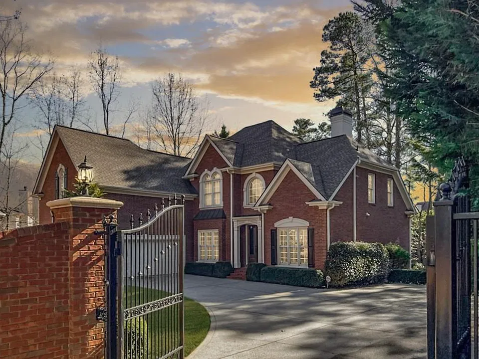 4525 Dunwoody Club Dr