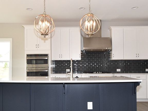 Kitchen w split cooking example image