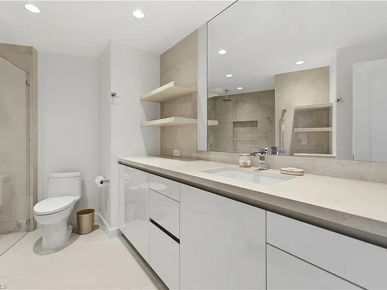 8665 Bay Colony Dr #2001 — Photo 28