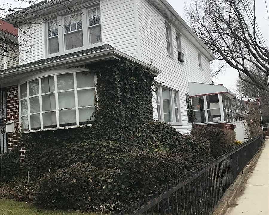 2nd image of 2999 Avenue T
