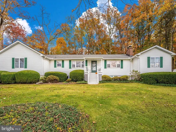 2231 Doctor Stitely Rd, New Windsor, MD 21776