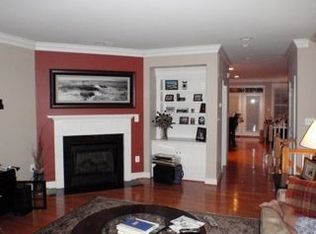 403 Spring St, Herndon, VA 20170