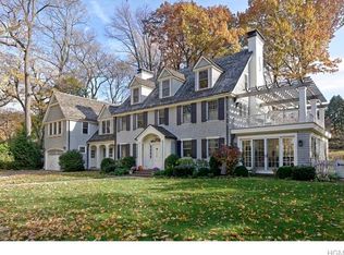 98 Fargo Ln, Irvington, NY 10533