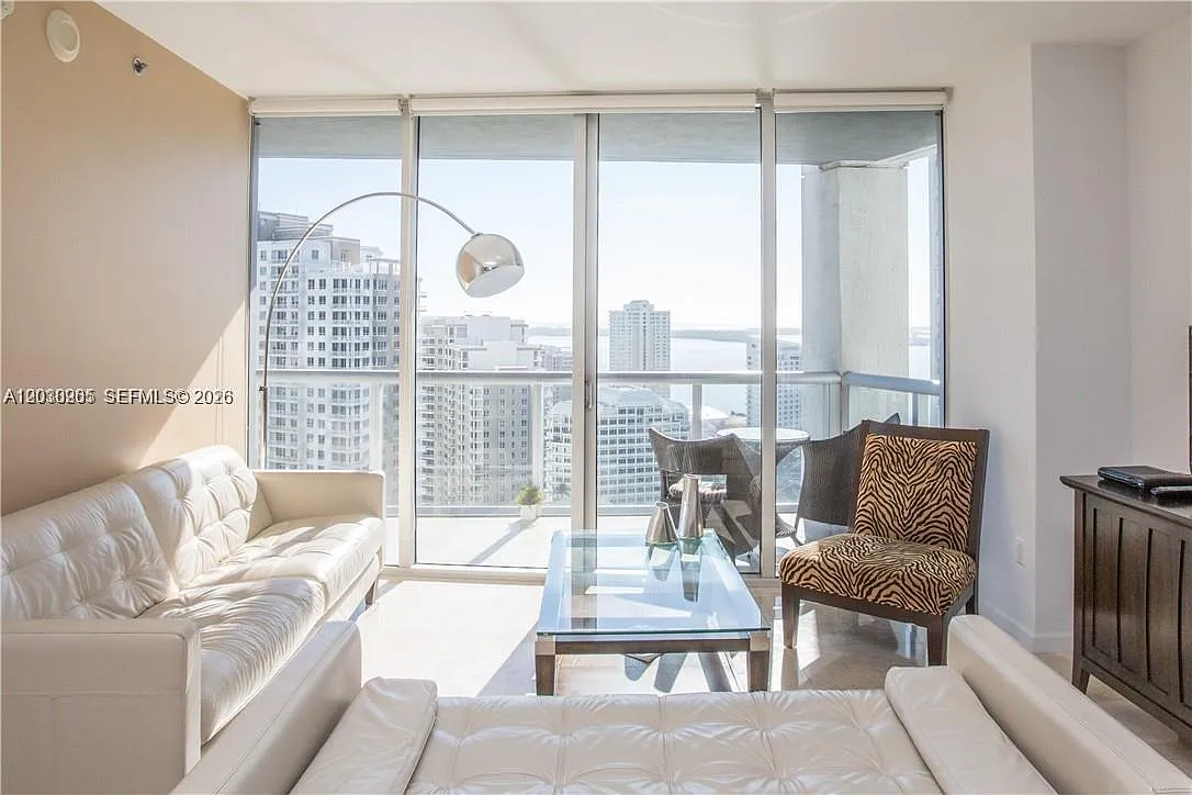 Icon Brickell — Photo 3