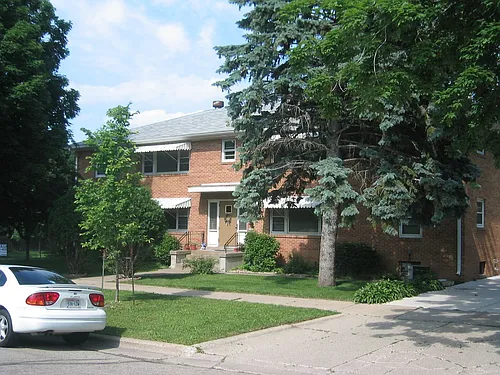 401 Berwyn Dr Photo 1