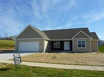 1st image of 205 Stonefield Dr