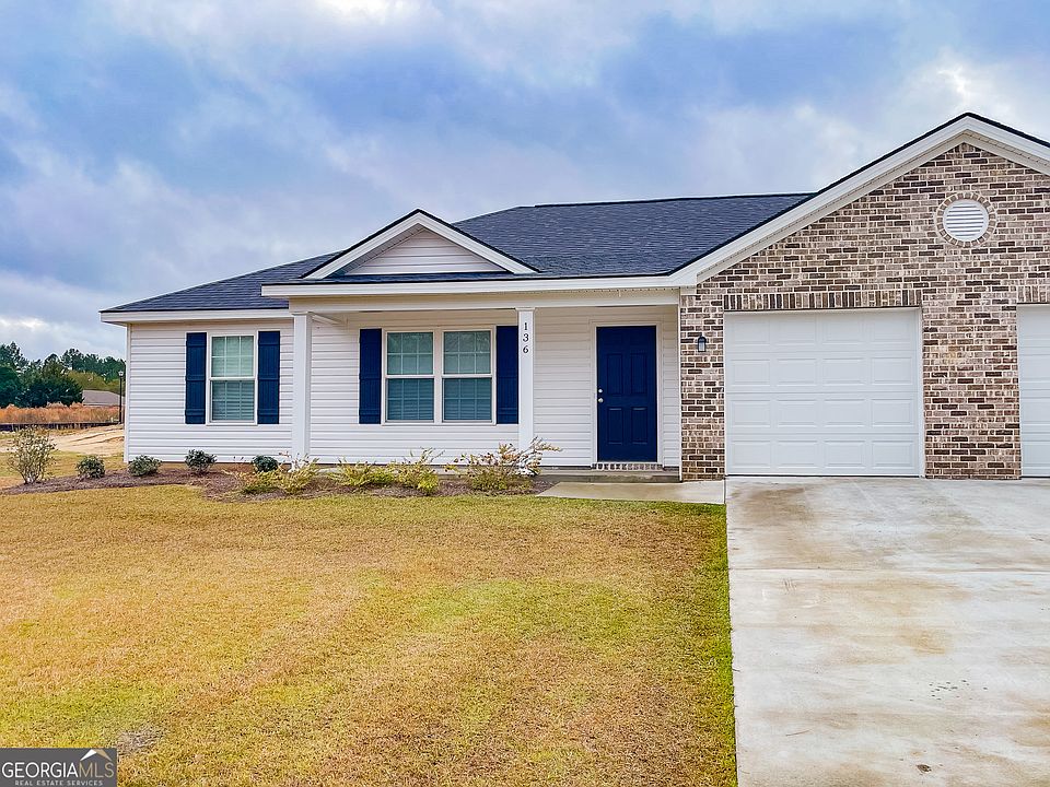 1st image of 136 Callaway Cres