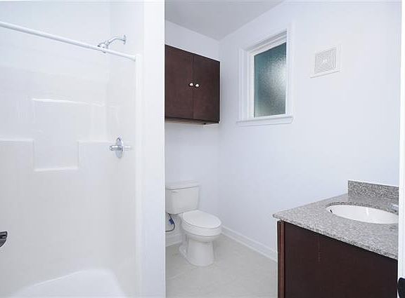 5th image of 528 Parkway North Ave #6