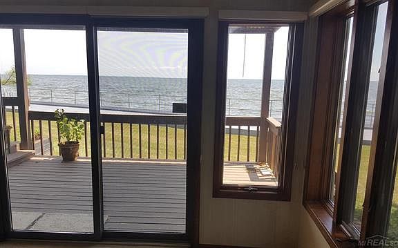 3rd image of 34922 Island View Dr E