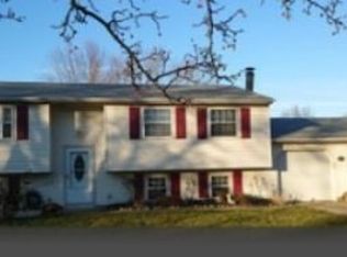 5879 Arlington Rd, Clinton, OH 44216