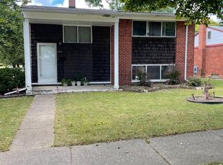 652 S Henry Ruff Rd, Westland, MI 48186