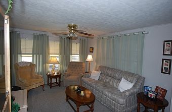 3rd image of 194 Beechwood Ln