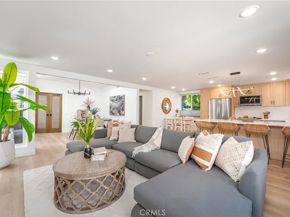 71 Calle Aragon Unit B, Laguna Woods, CA 92637