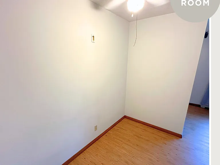 1121 Ellis Ave #1 — Photo 3
