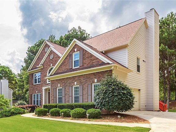 3rd image of 320 Lakemont Dr