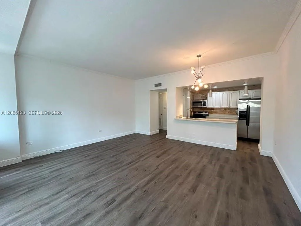 Caribbean Towers Condo — Photo 4