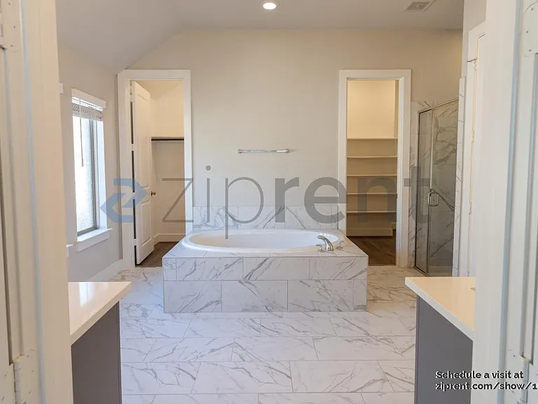 256 Eagle Ford Dr — Photo 10