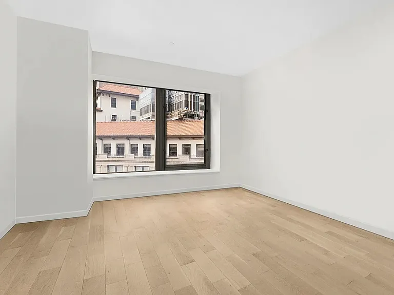 75 Wall St #27J — Photo 8
