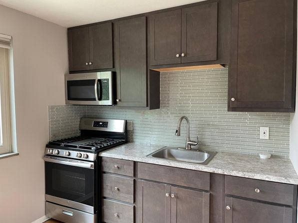 3217 Russell Blvd #8
