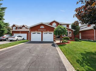 23 Parkside Ct, Bradford West Gwillimbury, ON L3Z2Z9